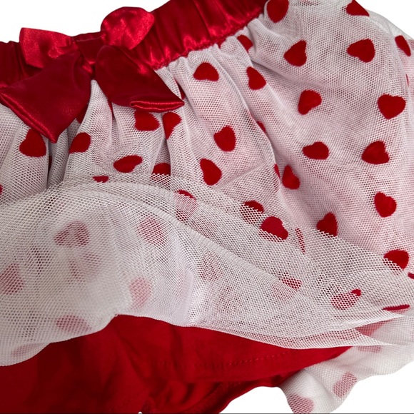 Koala Kids - white skirt, sheen white top layer with red hearts, flexible, 9m - Picture 3 of 6